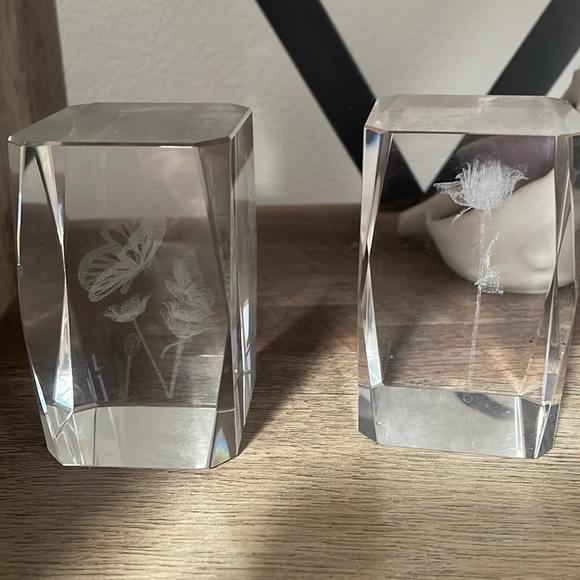 Glass with lace design